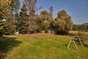 Communal Gardens- click for photo gallery